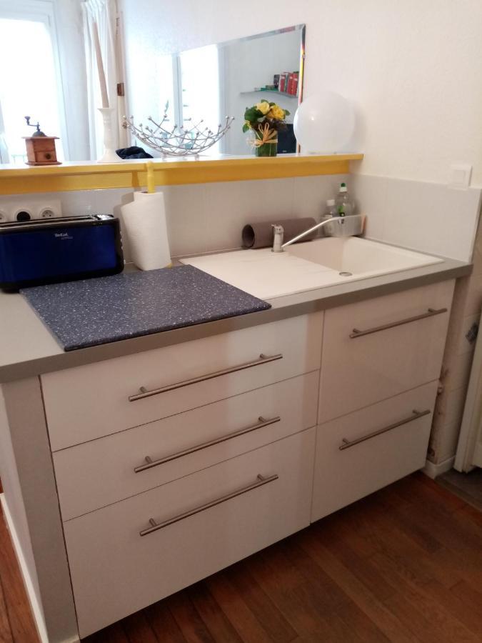 Agreable Appartement Dans Le Vieux Trouville Bagian luar foto